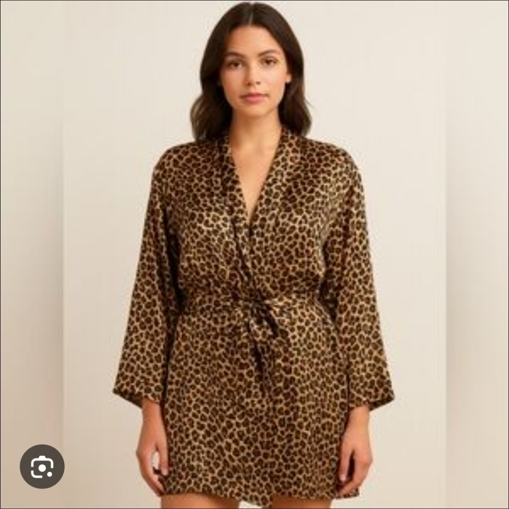 La Senza Y2K Short Cheetah Robe